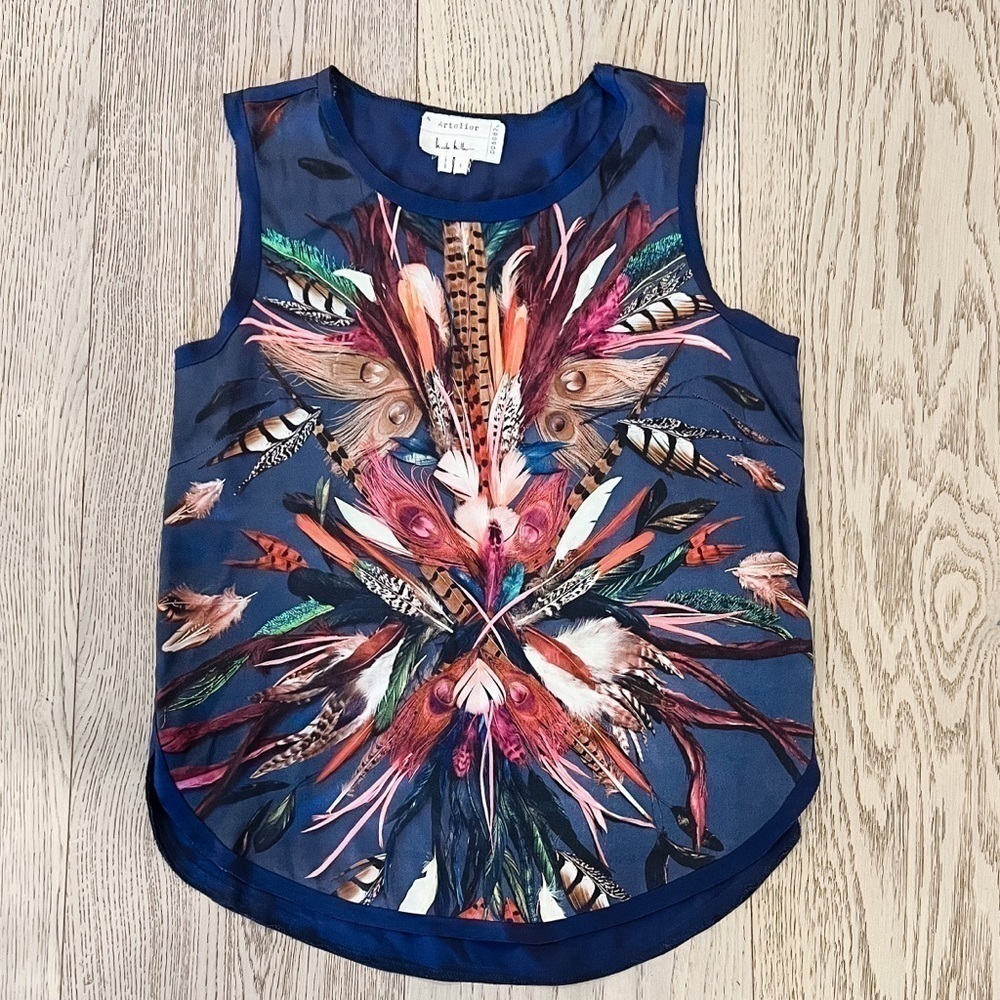Nicole Miller Artelier Shake Ya Tail Feather Silk Top. - Picture 2 of 4
